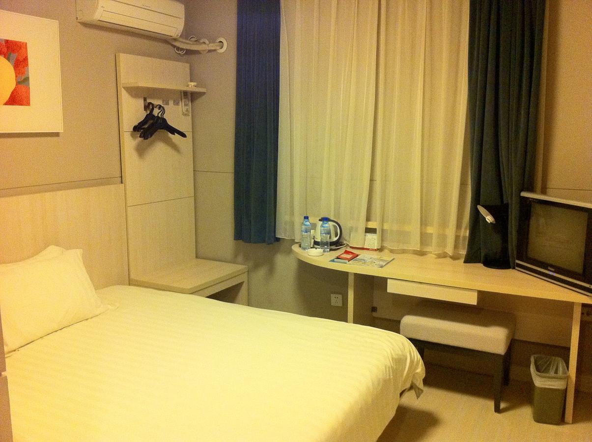 Magnolia Business Hotel Xining Railway Station Grand Cross Mojia Street Exteriér fotografie